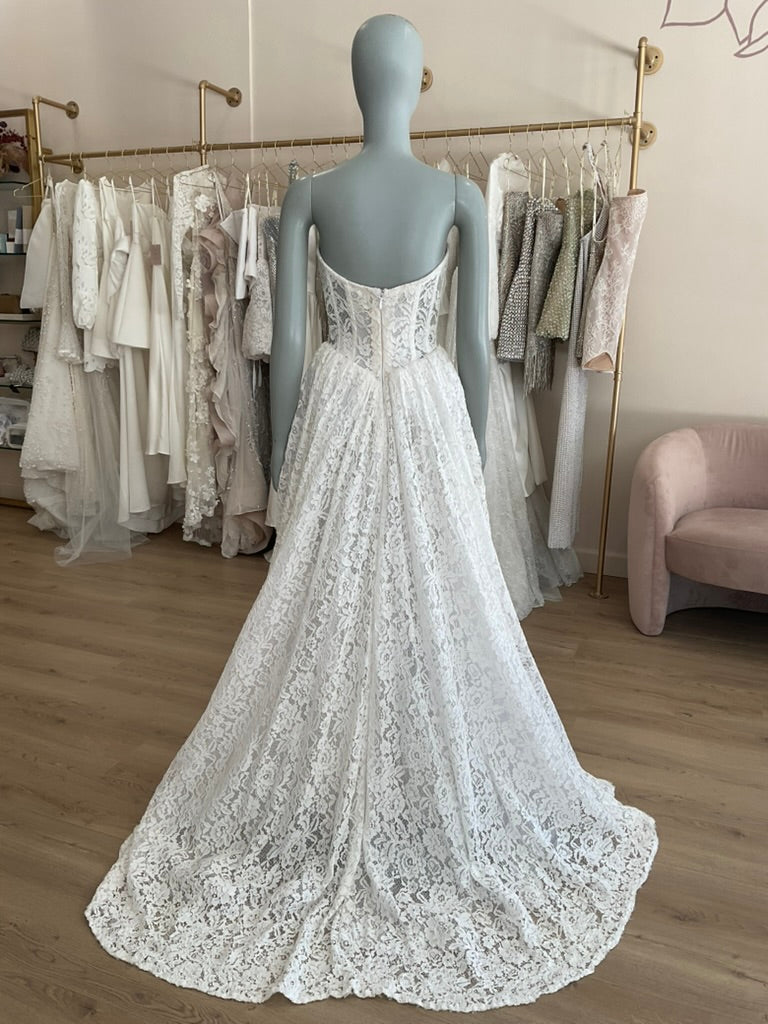 Sky Mor Bridal - April (2)