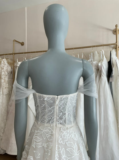 Amsale - Calypso (14)