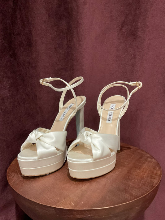 Aquazzura - Cupid Bridal Plateau 130 (6)