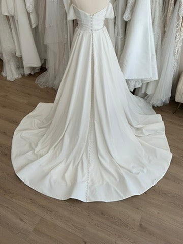 Anne Barge - Naomi w/Overskirt (14)