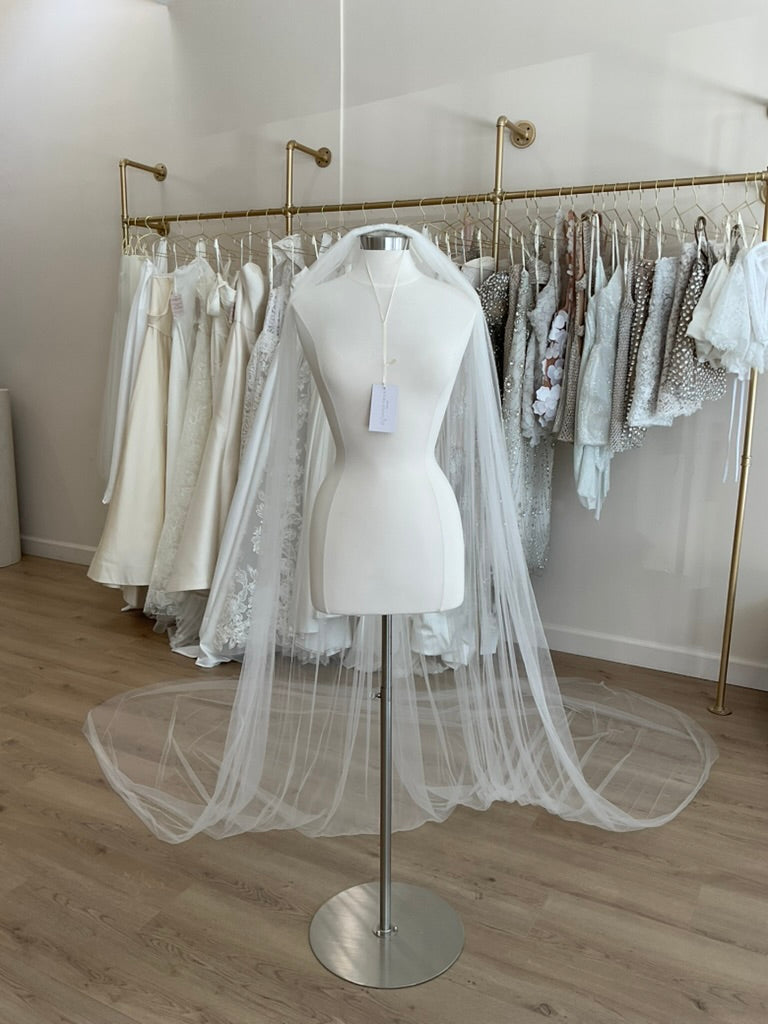 Custom - Raw Edge Net Tulle Veil