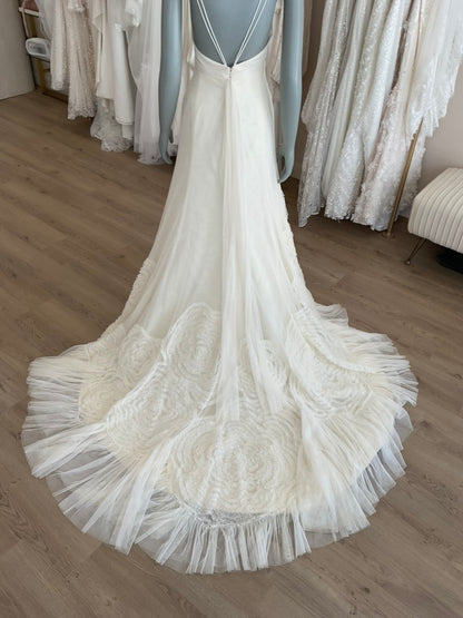 Vera Wang - Vintage V Neck A Line (8)
