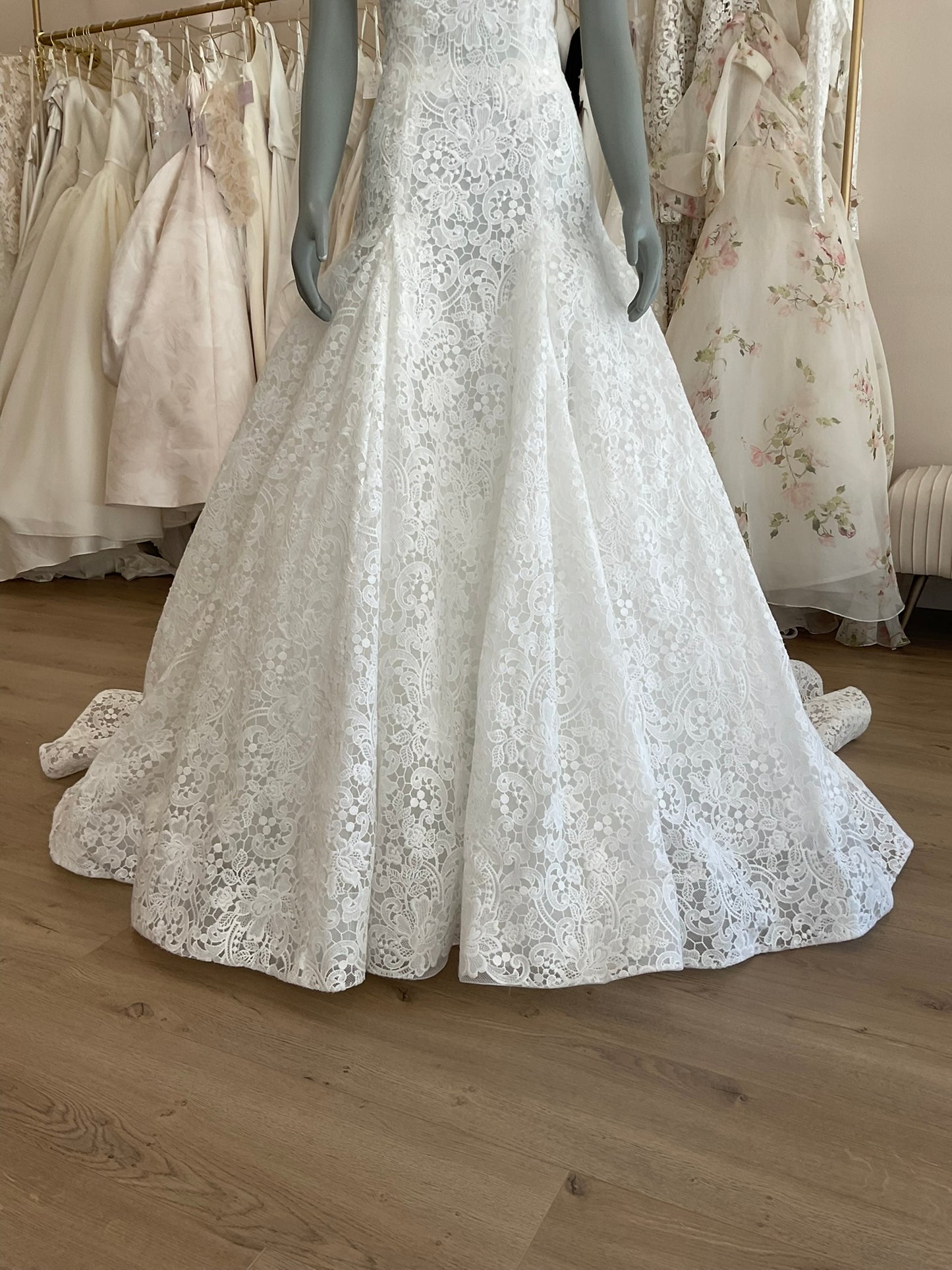 Bliss by Monique Lhuillier - BL 25 - 103 (10)