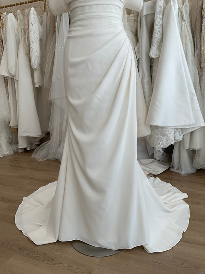 Anne Barge - Naomi w/Overskirt (14)