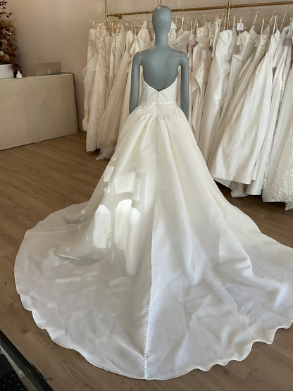 Amsale - Camelia (8)