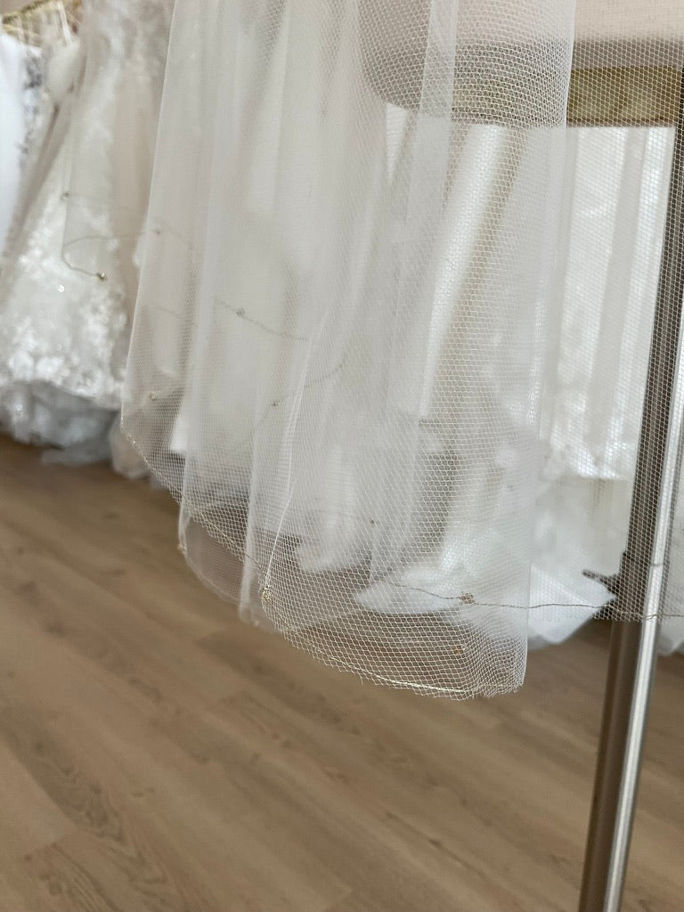 Cocoe Voci - Gold Trim Circular Veil