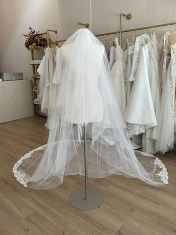 Custom Lace Bottom 2 Tier Veil (Cathedral)