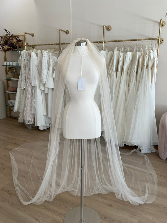 Galia Lahav - Raw Edge Veil (Cathedral)