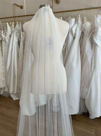 Jennifer Leigh - Taylor Veil