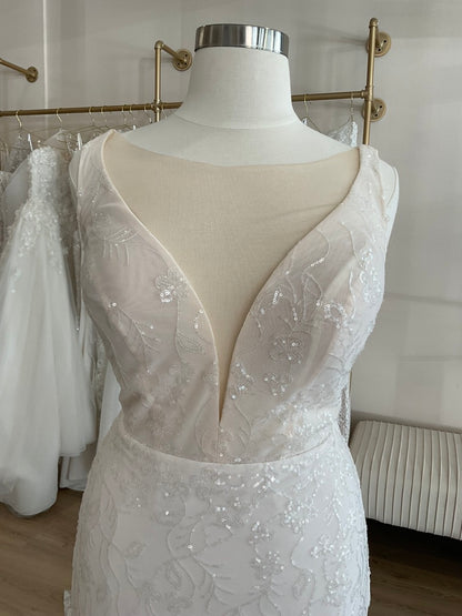 Studio Levana - Azalea w/ sleeves (20)