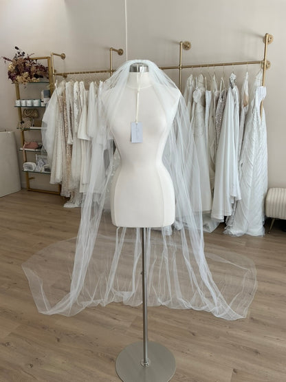 Justine M Couture - Raw Edge Veil (Cathedral)