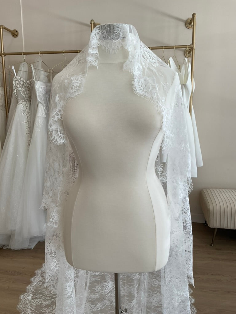 Chantilly Veil