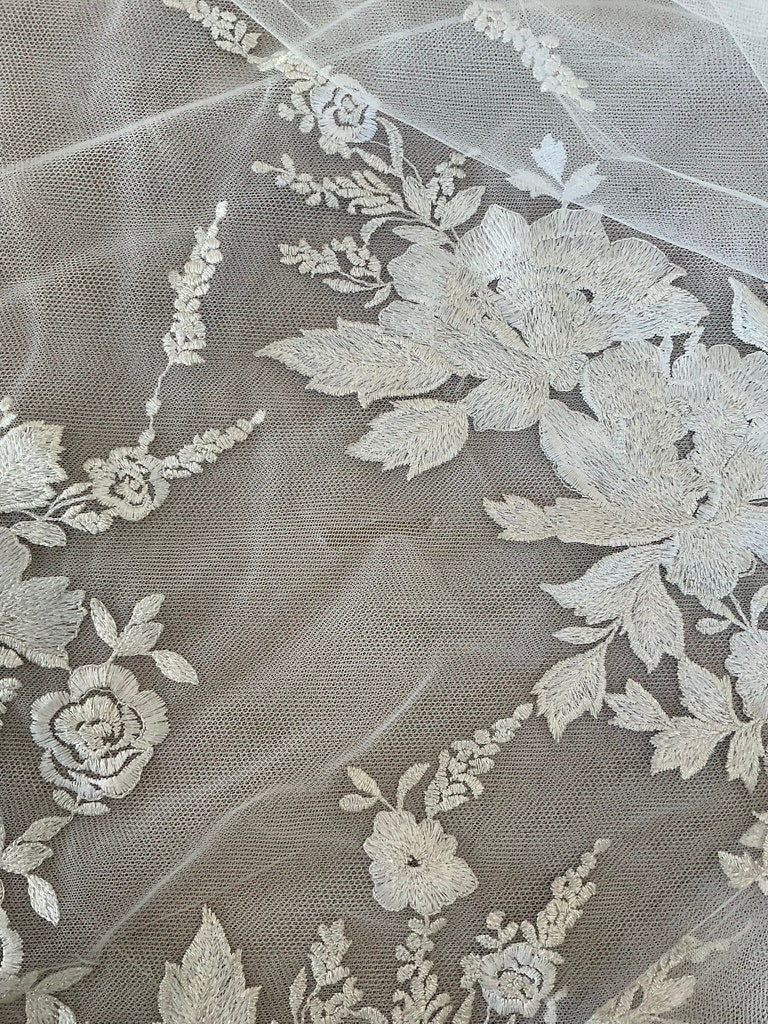 Monique Lhuillier - Wish w/ Jacket + Veil (8)