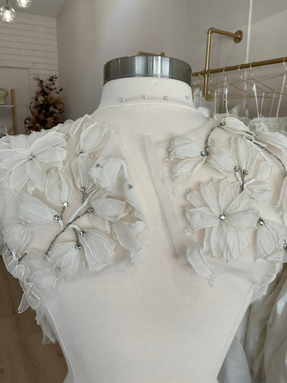 Amsale - Organza Floral Topper (2)