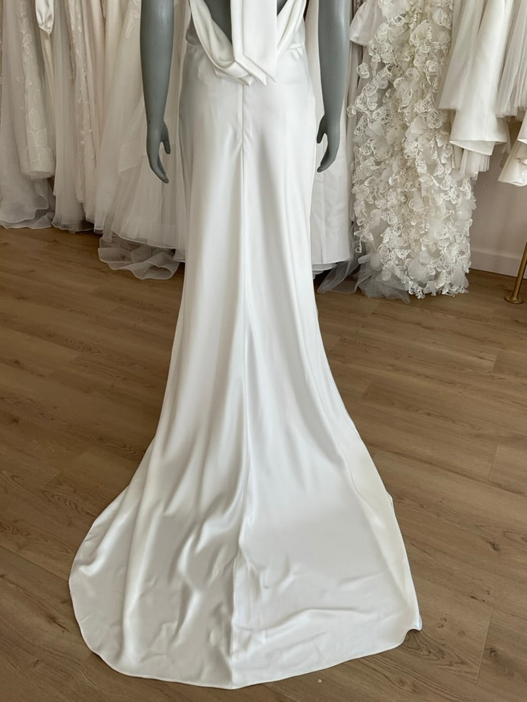 Tara Lauren - Scarlet (10)