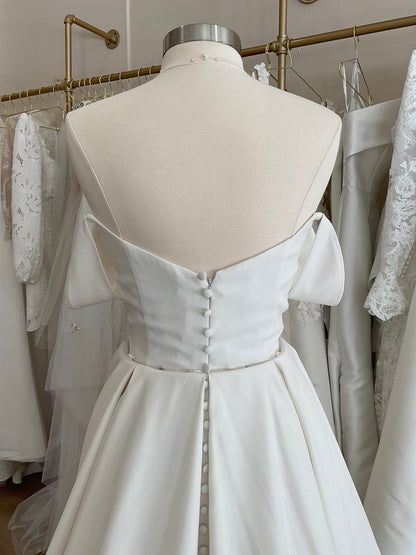 Anne Barge - Naomi w/Overskirt (14)