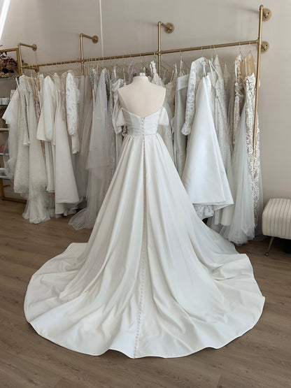 Anne Barge - Naomi w/Overskirt (14)