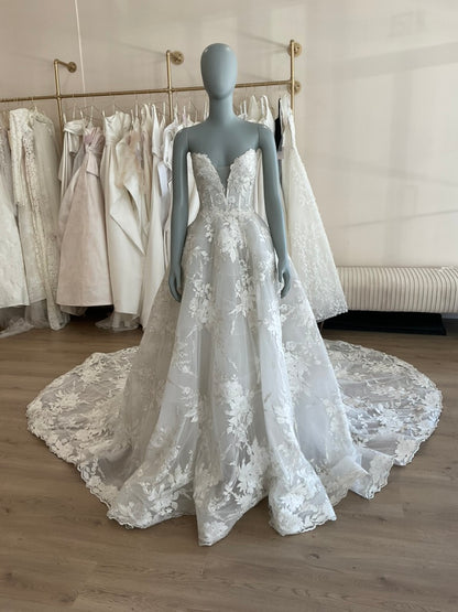 Monique Lhuillier - Wish w/ Jacket + Veil (8)