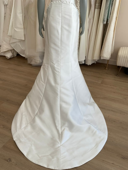 Anne Barge - Newport Gown & Train  (12)
