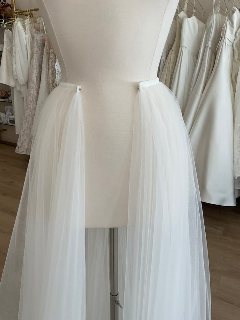 Sarah Seven - James Overskirt (6)