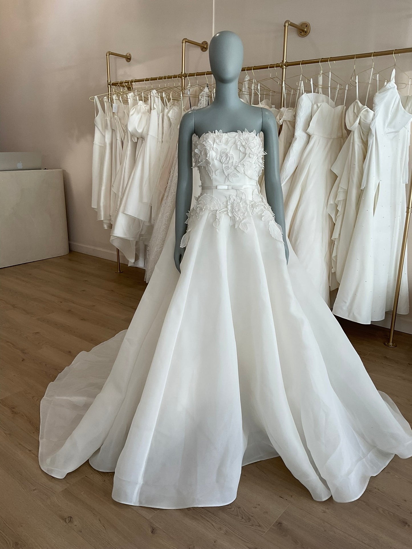 Amsale - Blossom (2)