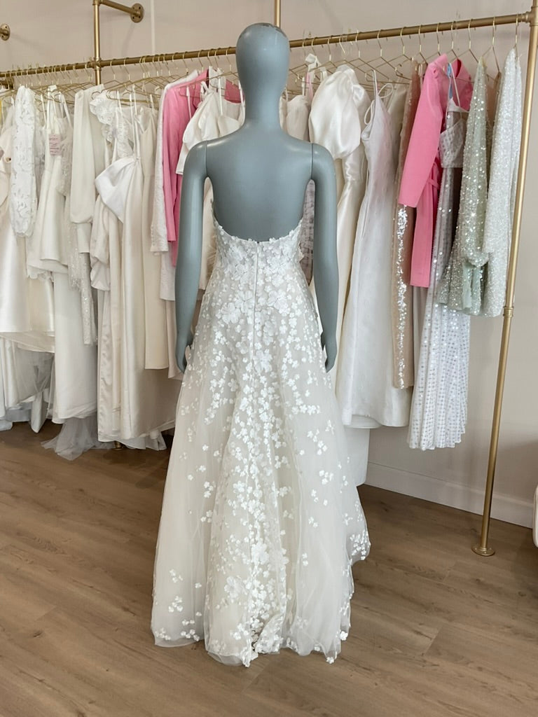 Mira Zwillinger - Karla w/ shrug and topper (modified) (4)