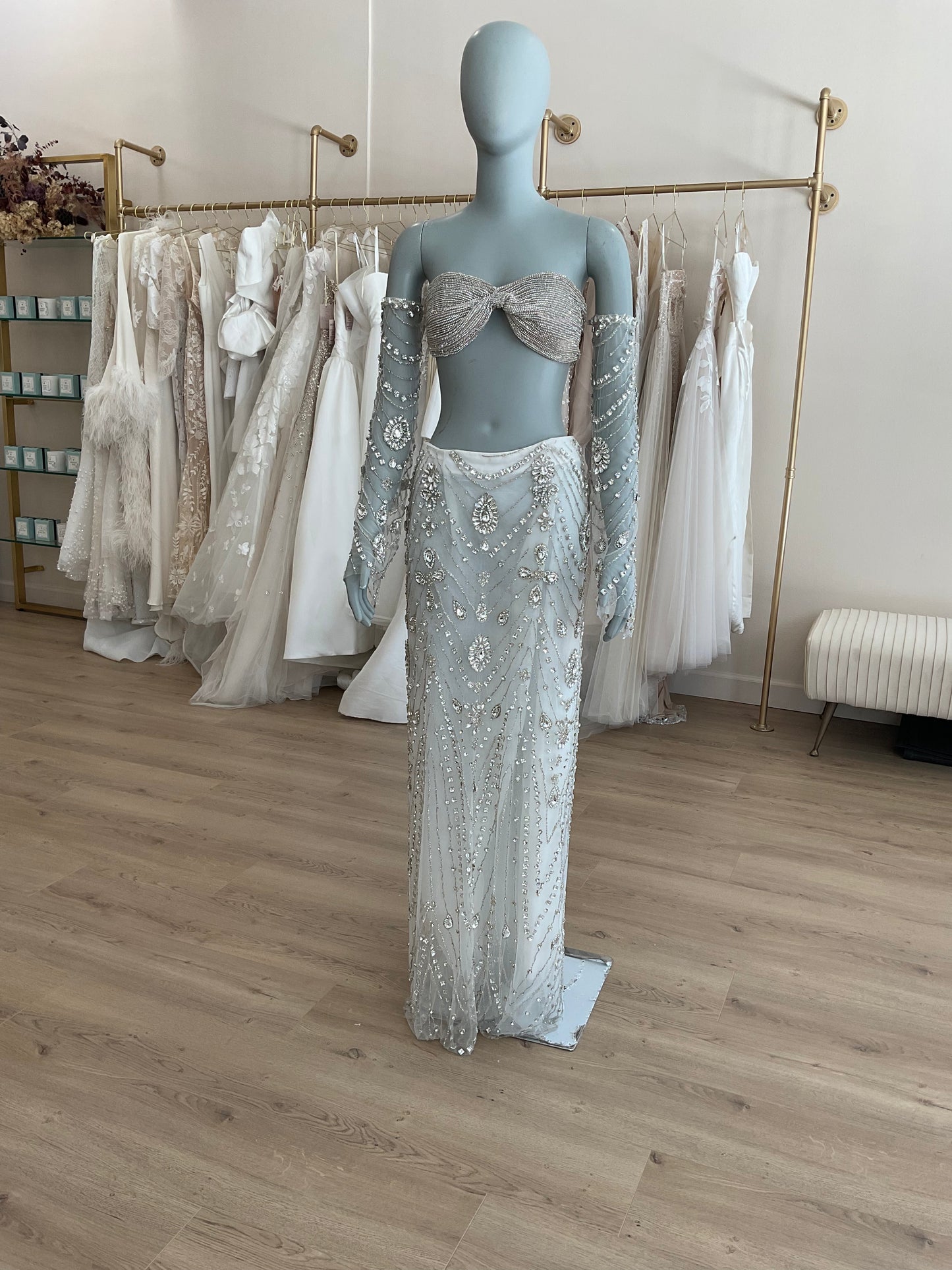 Sky Mor Bridal - Gwen (2)