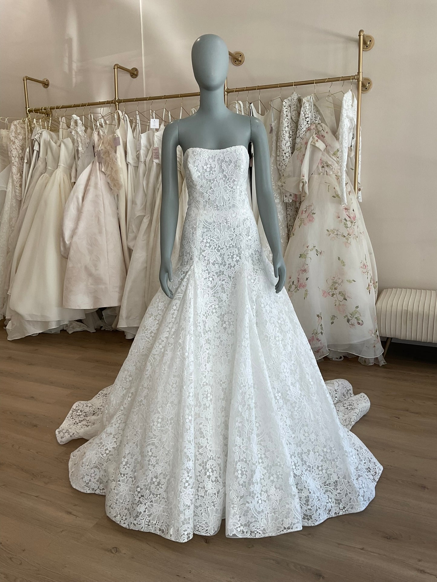 Bliss by Monique Lhuillier - BL 25 - 103 (10)