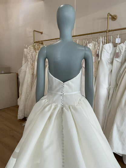 Amsale - Camelia (8)