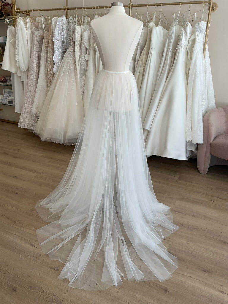 Sarah Seven - James Overskirt (6)