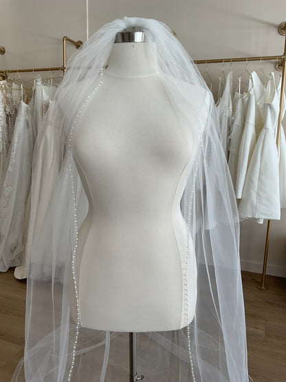 Vero Weddings - Pearl Lined Cathedral Veil