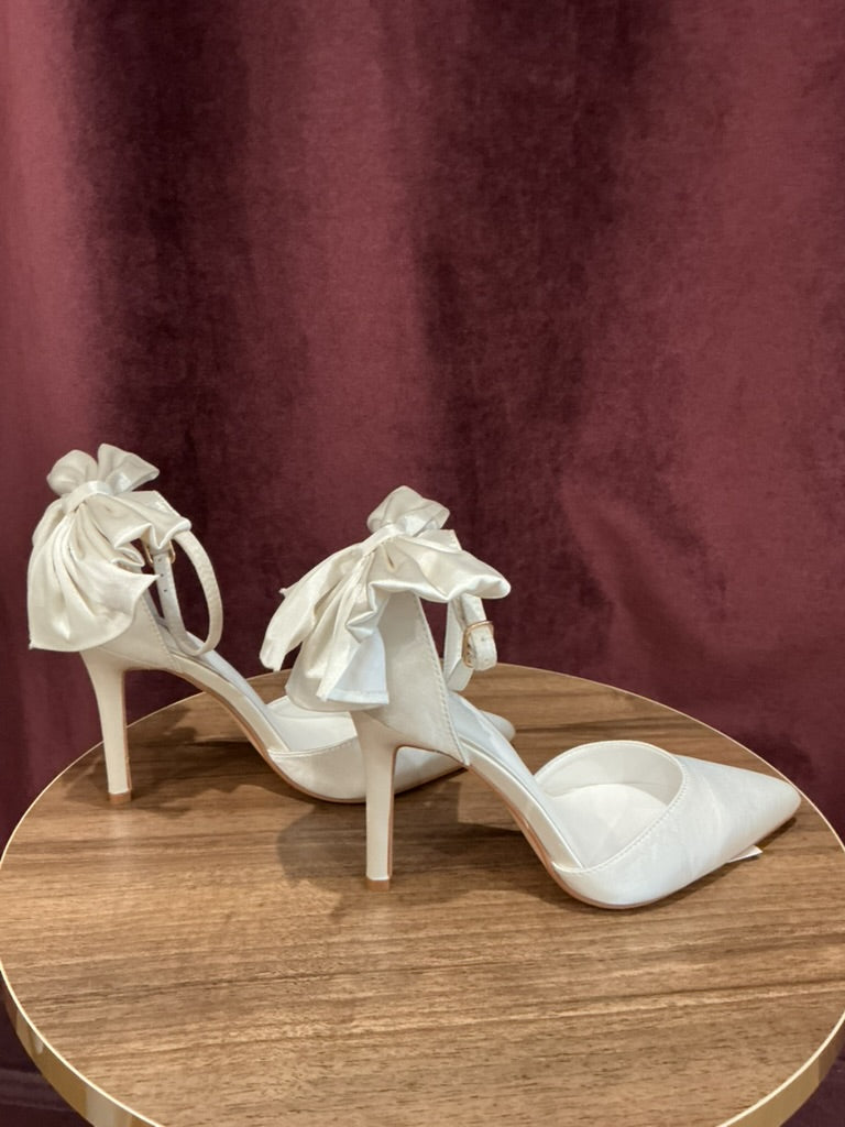 Meshki - Charmed Pumps (7)