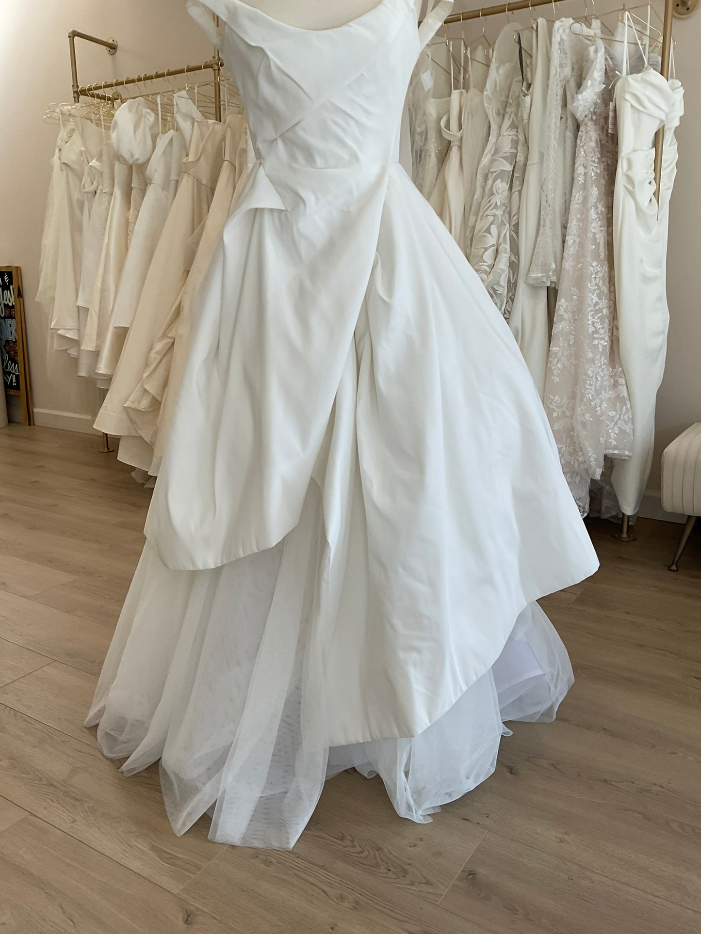 Vivienne Westwood - Nebula (10)