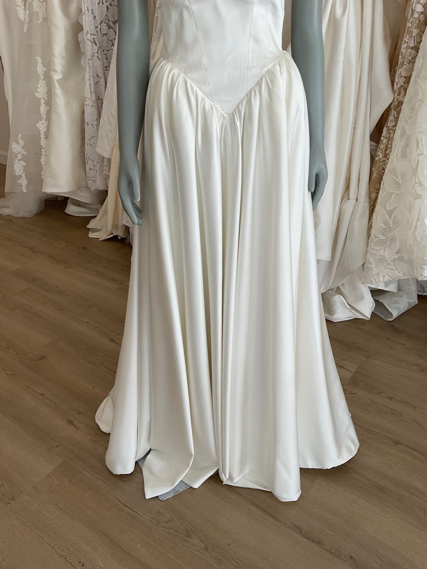 Sky Mor Bridal - Silk Basque Waist A-line (6)