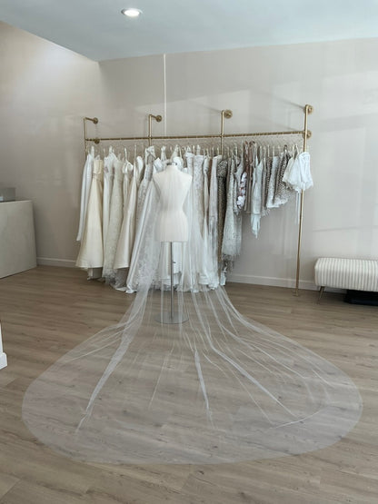 French Love - Double Layer Raw Edge Royal Cathedral Veil