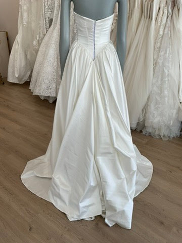 Sky Mor Bridal - Aiden (0)