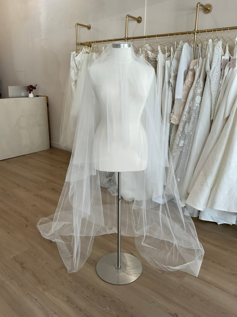 Anna Campbell - Chapel Length Veil w/ Blusher (Chapel)