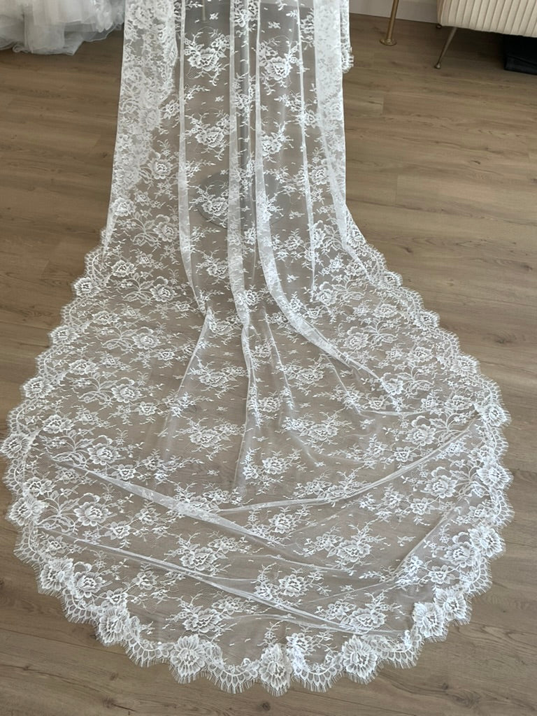 Chantilly Veil