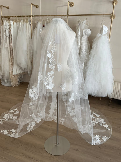 Pronovias - V-2932 (Cathedral)