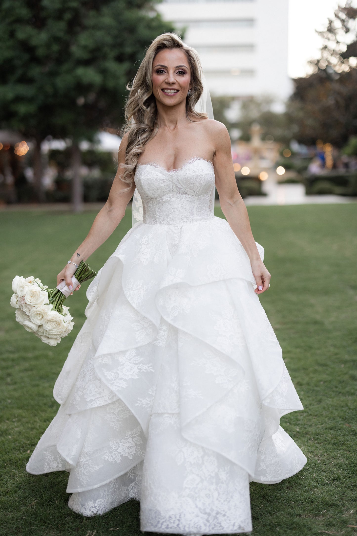 Monique Lhuillier - Sofia (4)