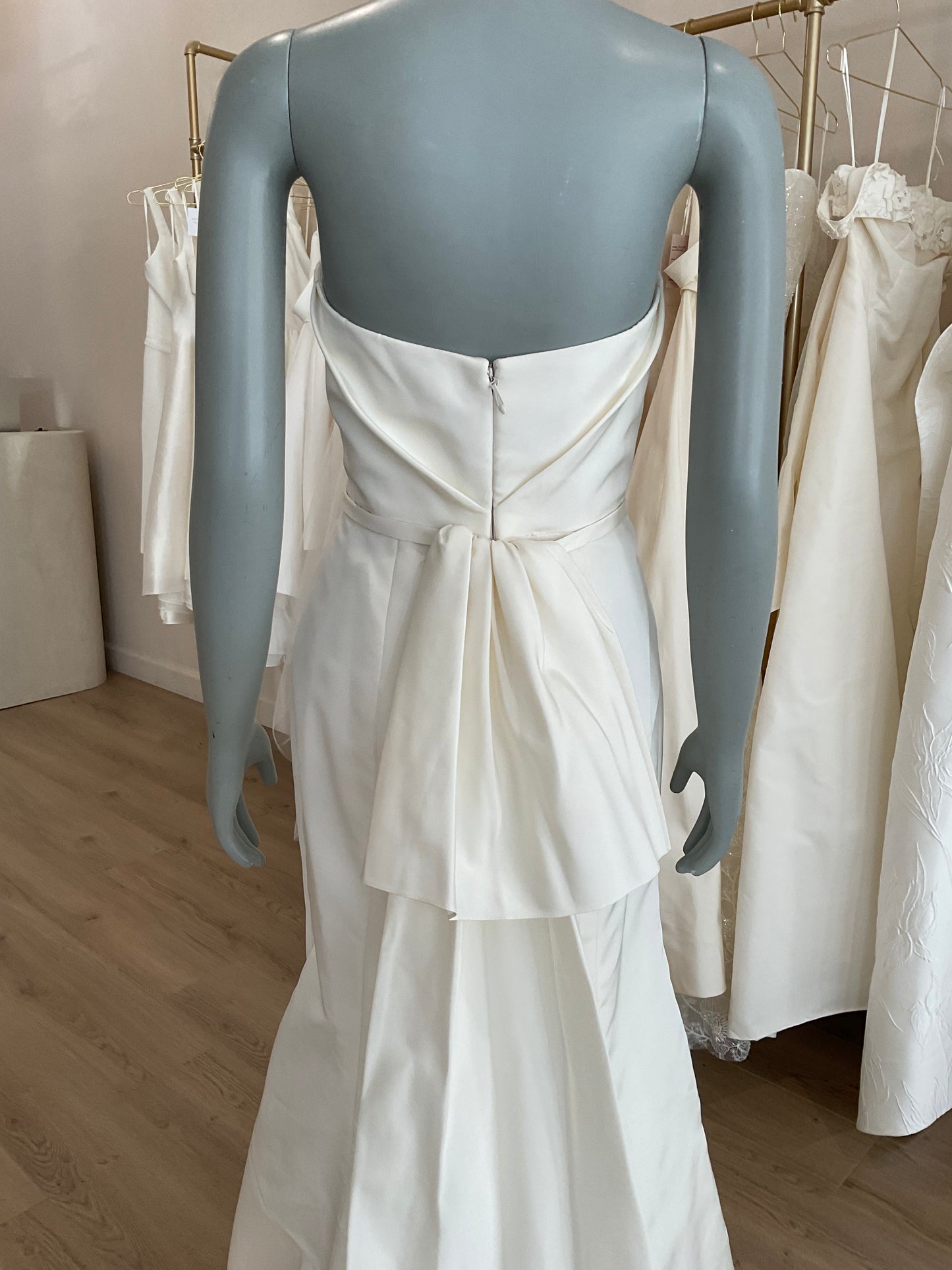 Amsale - Jamison (6)