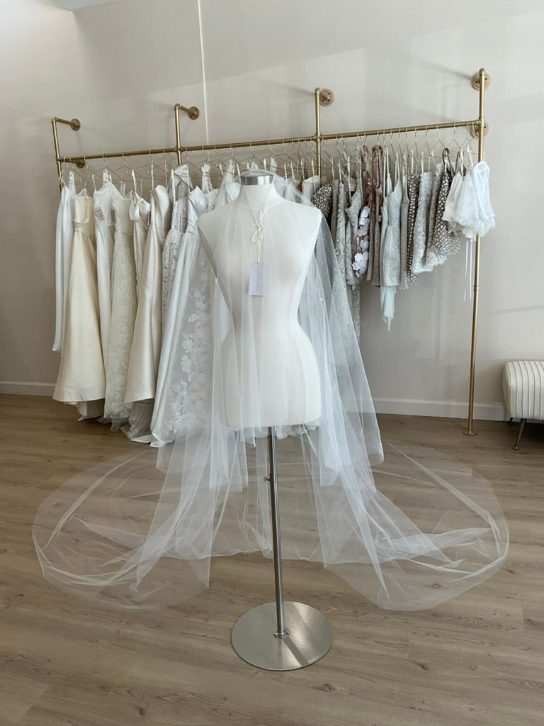 French Love - Double Layer Raw Edge Royal Cathedral Veil