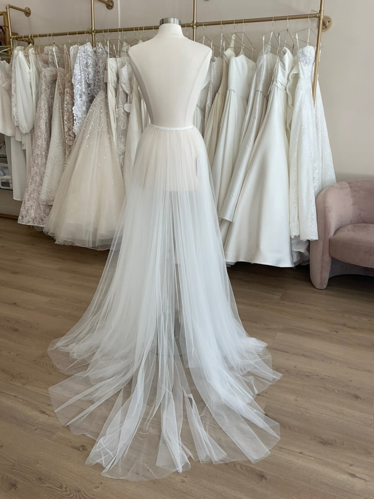 Sarah Seven - James Overskirt (6)