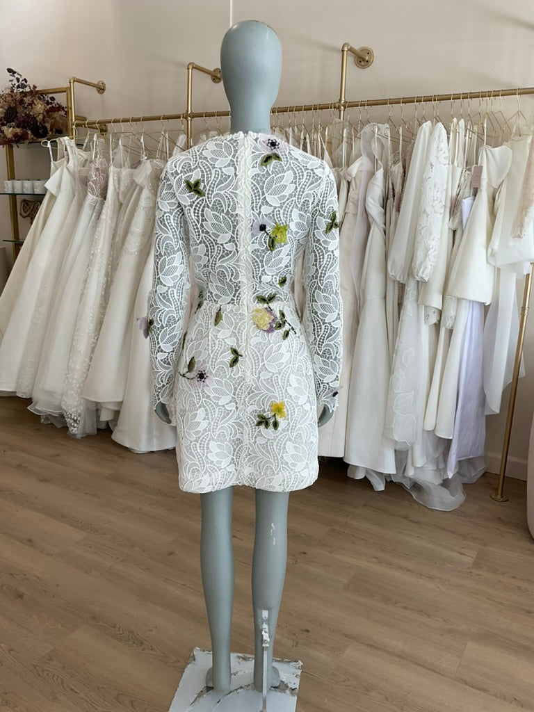 Monique Lhuillier - Structured Long Sleeve Dress Silk White Guipure Lace (12)