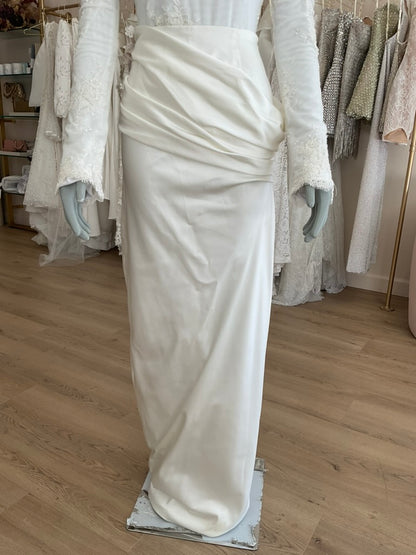 Sky Mor Bridal - Emily (8)