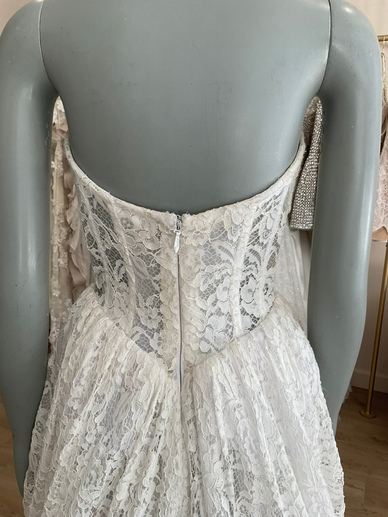 Sky Mor Bridal - April (2)