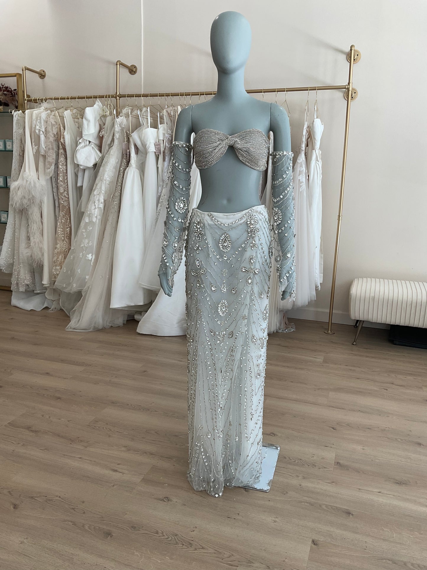 Sky Mor Bridal - Gwen (2)