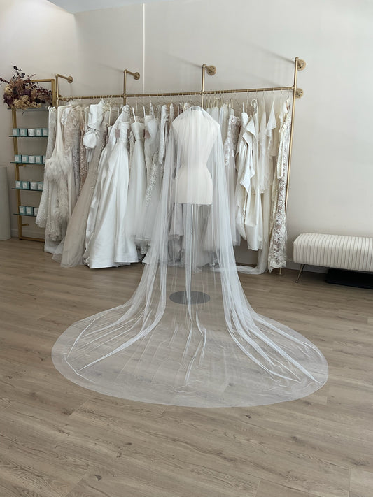 Estee Couture - Raw Edge Veil (Cathedral)