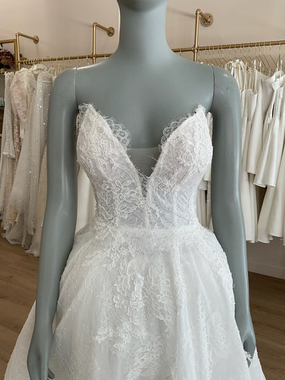 Monique Lhuillier  - Helena  (2)