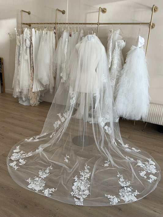 Pronovias - V-2932 (Cathedral)